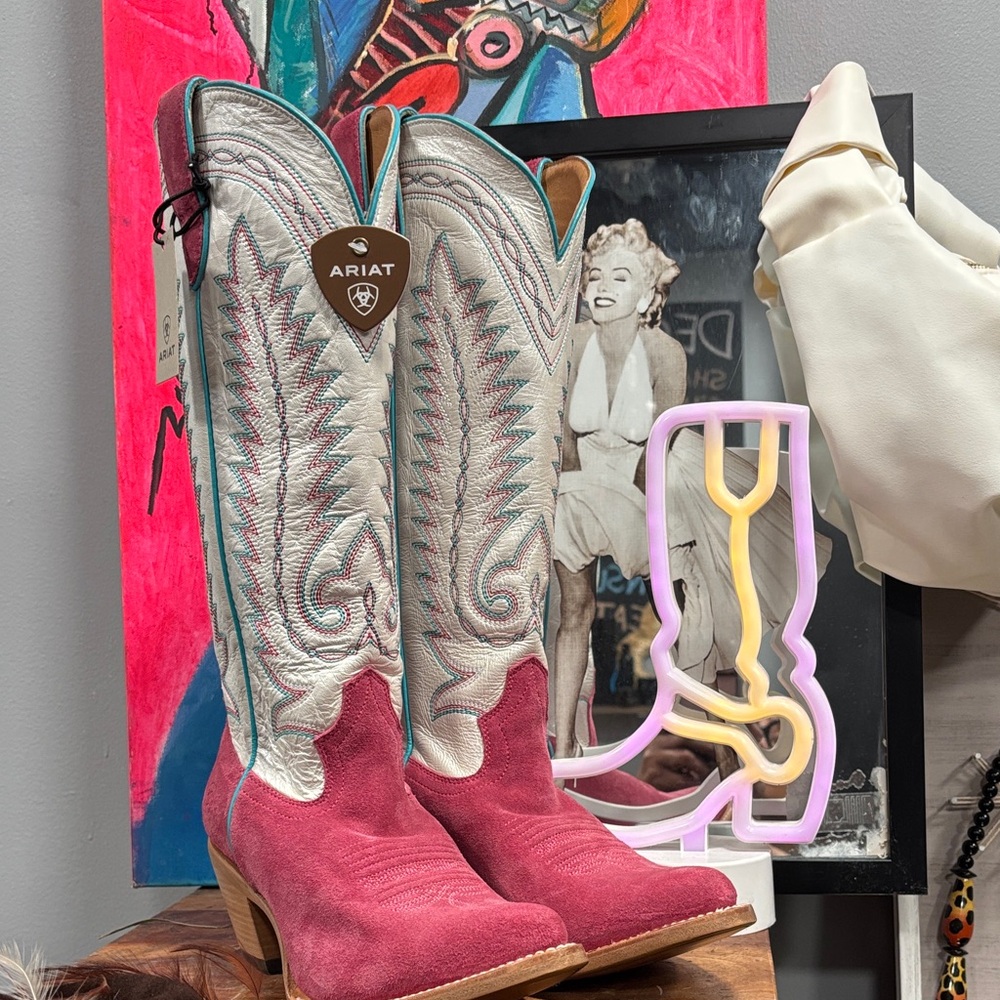 Ariat Fuchsia and Cream Western Boots